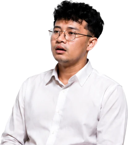 Pemilik toko yang sedang menimbang pilihan